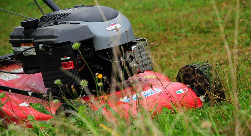 Where To Take Old Lawn Mowers Near Me? - Mower Valley